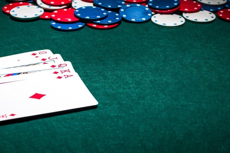 Antarmuka aplikasi kodejitu menampilkan opsi login dan pendaftaran